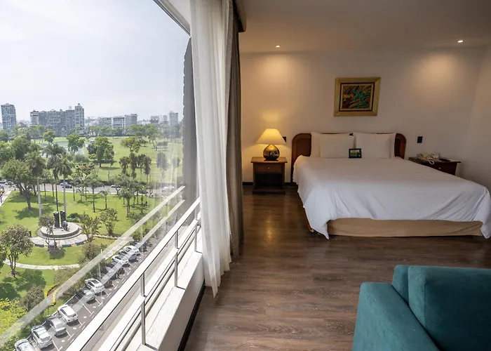 Bth Hotel Lima Golf